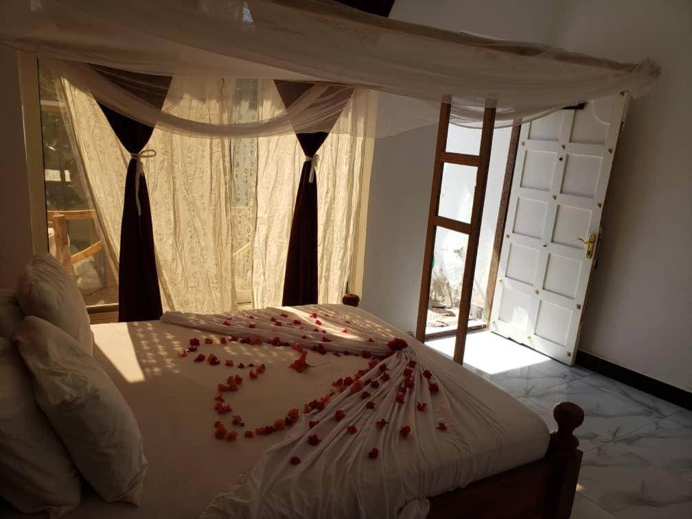 Zaina'S Beach House Нунгви Екстериор снимка